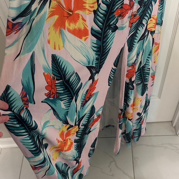 Floral Maxi Dress with Tropical Print - Picture 5 of 6